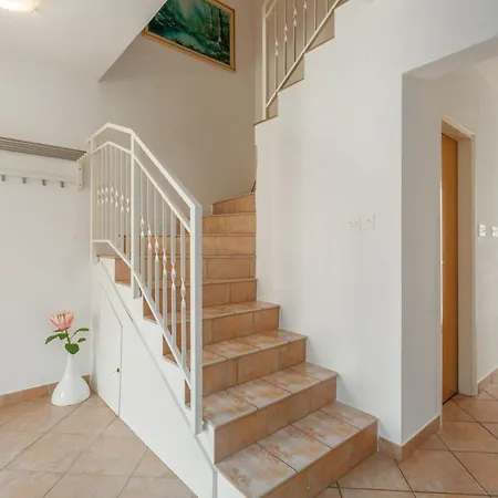 Haus Viktoria In Mit Garten In Strandnaehe Holiday home